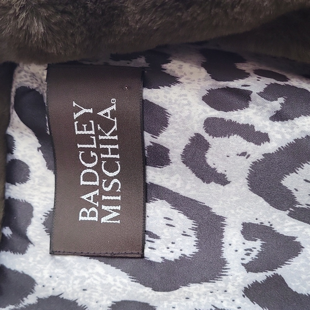 Lux Hunter green Badgley Mischka coat - Picture 3 of 12